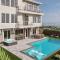 OS607F, Saltspray Sunrise- Oceanfront, Private Pool, ELEV, Ocean Views! - Королла