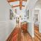 Buttonwood Cottage