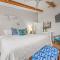 Buttonwood Cottage