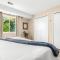 New! Spacious 1BR King Suite - Great Location - Roseville