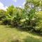 Noble House ~Spacious~Close to Beach ~Pool ~ Gym