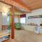 Snoqualmie Pass Cabin with Deck Walk to Ski Lift