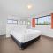 Jillamatong 14 - 3BR House l Pet Friendly l Fenced Backyard l WiFi