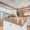 Breathtaking Lake View With Spa Chalet 360