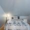 Breathtaking Lake View With Spa Chalet 360
