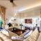 3BR Casa Azul - Beachfront Home in Laguna & Layan Chom Tawan and Maan Tawan Residences