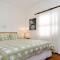 Charming Cottage Retreat by Accom Holidays