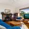 Charming Cottage Retreat by HolidayCo