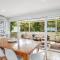 Binalong House by HolidayCo
