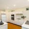 Waters Edge - Pet Friendly Holiday Home
