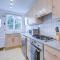 Pass the Keys Charming 2 Bedroom House Good Transport and Parking - Лондон