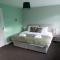 Spacious House in Brighton with large garden and free parking