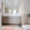 Luxury 2BR with Pool, Gym, Fast WIFI and Skyline - Dubaj