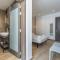 Well located studio 12 with kitchen and backyard