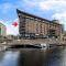 Large 41 millions kr Apartment - seaview in center