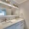 Lake Oswego Home with Deck 9 Mi to Downtown Portland - بحيرة أوسويجو