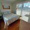 11G Quintessential New Engalnd Cottage with Fantastic Views!