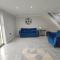 Elegant 3-Bedroom Home, sleeps up to 5 guest. - South Ockendon