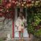 Hideaway Farmlet Romantic Cottage with Miniature Goats - Penguin