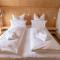 1A Chalet 4 Jahreszeiten Ski fahren und Jacuzzi mit Aussicht!