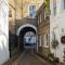 Quaint Homes in Chelsea