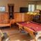 Hot Tub Pool Table Mountain Views Large Redwood Decks near Best Beaches Heavenly Ski Area and Casinos 9 - Stateline