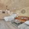 Follies Cottage, Pickleball Court, Creek, WIFI, Mountain Views, Starting at 79"