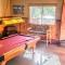 Hot Tub Pool Table Mountain Views Large Redwood Decks near Best Beaches Heavenly Ski Area and Casinos 9 - Stateline