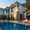 Wall Villa