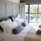 Lakeview Barn, sleeps 5-7 Guests new inside