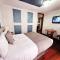 Hotel Fundador by Robles