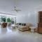 Large Ground Floor Apartment with Private Garden and Beach Access
