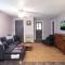 Cozy Modern Farmhouse 2 Bedroom Apartment - Torrington