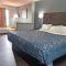 Red Carpet Inn & Suites - Newnan