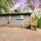 Petite Chalet with deck near Loch Lomond! - Kelseyville