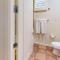 LV217 Superb 2 Bedroom Overlooking the Lap Pool - لا كينتا