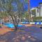 LV217 Superb 2 Bedroom Overlooking the Lap Pool - لا كينتا