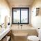 Newly Renovated 4br Villa 400m To Canggu Beach