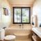 Newly Renovated 4br Villa 400m To Canggu Beach