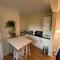 Cosy stable conversion between Sheffield & Leeds - Pontefract