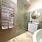 Immaculate 3 Bed City Home - Close to Everything!