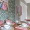 NEW Victorian Theme, 3BR, LRG Backyard close to PNC Arena, Downtown, and RDU Airport