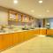 SpringHill Suites by Marriott Lawrence Downtown - لورانس