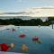 Octagon Villa with rooftop bathtub & 270° view - 马尼拉