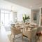 Veluxa - Luxe 2Bed in Beachfront
