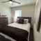 Brand New Rest and Relaxation Apartments - Clovis