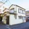 Est house KAMEARI -Entire Tokyo House with Direct Bus Access to Airport and Disney in a Peaceful Local Neighborhood with 24 Hour Shops and Dining Options- - Tokio