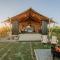 Villas & Vines Glamping - 哈士汀