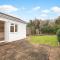 Family Friendly 3 Bed Home In Pinner Pets Welcome - Pass the Keys - Pinner