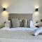 Sleek Stylish 1 Bedroom Leeds City Apartment